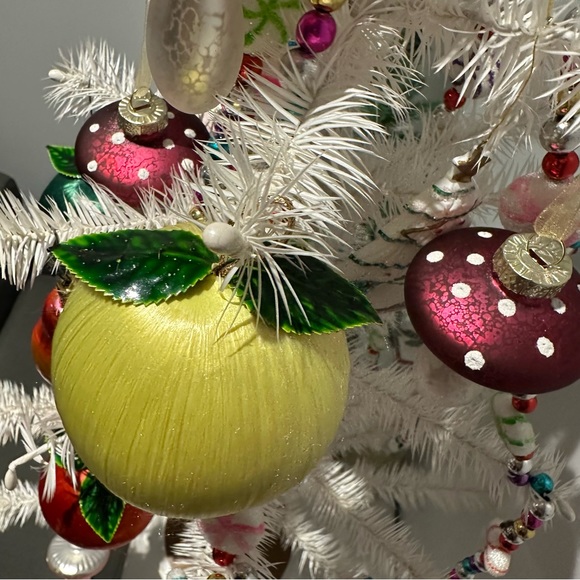 Large Satin Fruits Christmas Ornaments Vintage - Picture 14 of 16